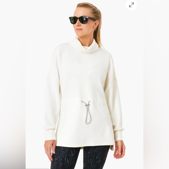 Tuckernuck Sweaters - VARLEY Egret Freya Sweat Tuckernuck XL
